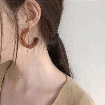 震惊金融圈！信达证券研究所高管被实名举报出差猥亵女下属